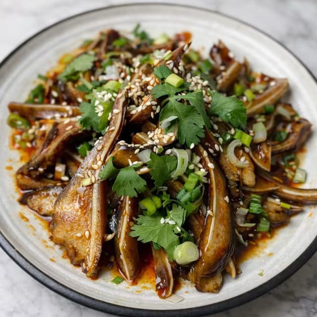 红油猪耳 / Pig Ears with Chili Oil.