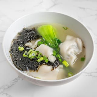 荠菜大馄炖 / Pork and Vegetable Wonton Soup