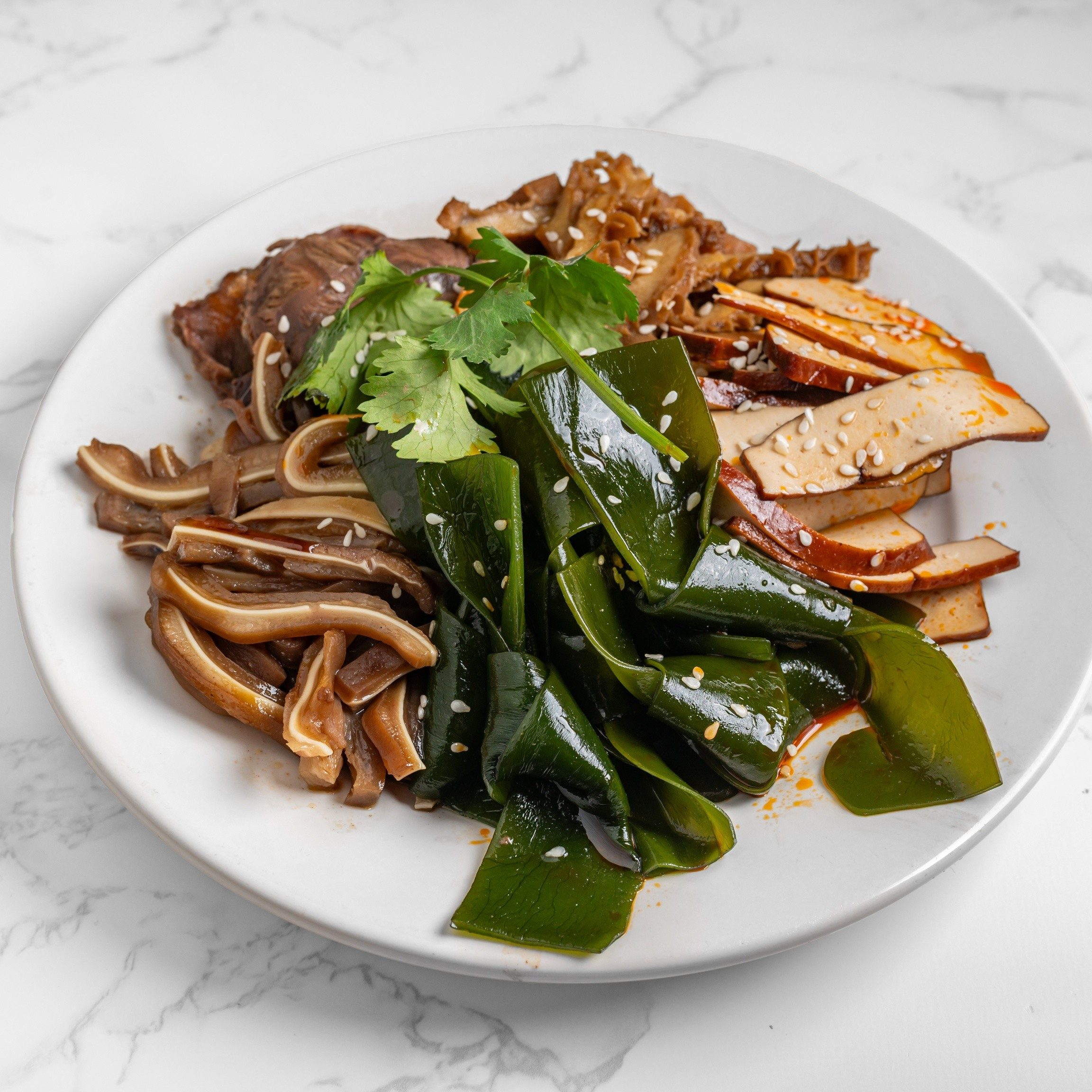 卤五样拼盘 / Mixed Plate.