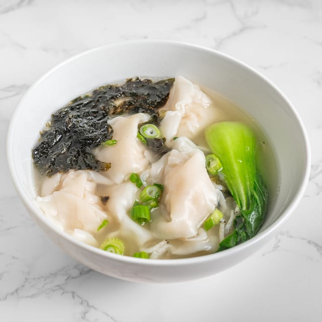 猪肉虾仁馄饨 / Pork& Shrimp Wonton Soup.