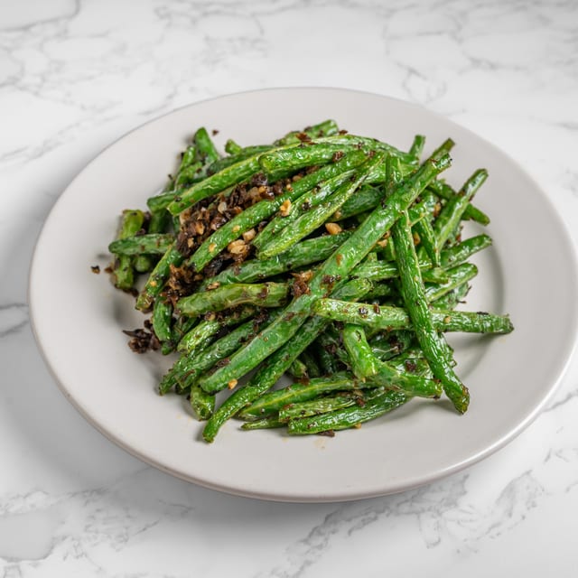 干煸四季豆 / Stir-Fried String Beans.