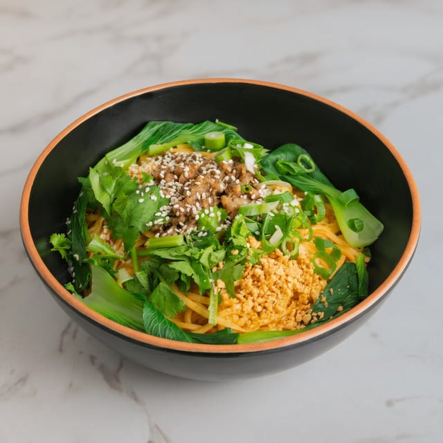 芝麻拌面 / Sesame Cold Noodles.