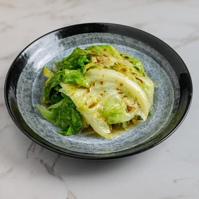 G21. Lettuce with Oyster Sauce.